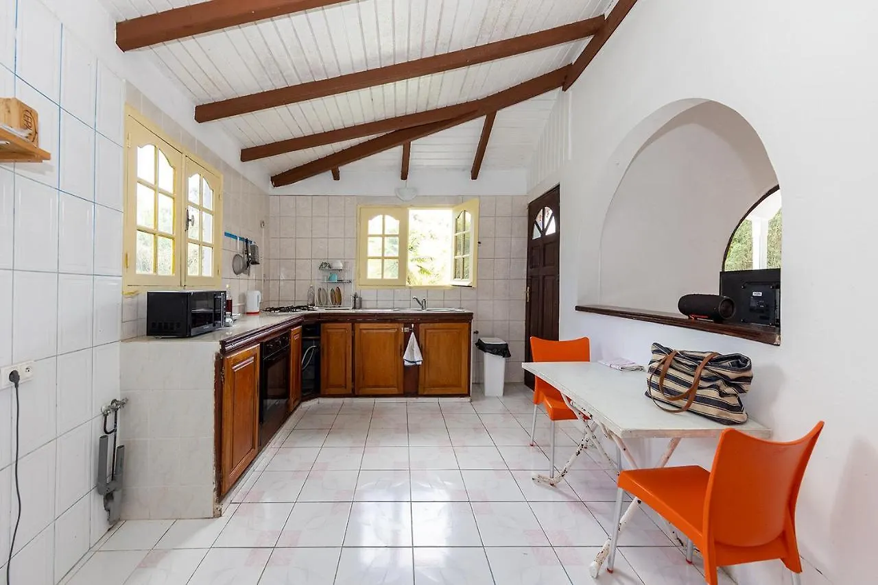 Villa Spacieuse Ideal Pour Famille Ou Couples A 15 Minutes De La Plage Le Gosier